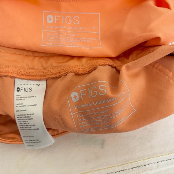 Figs Papaya Scrubs Set, Yola Pant - Picture 2 of 7